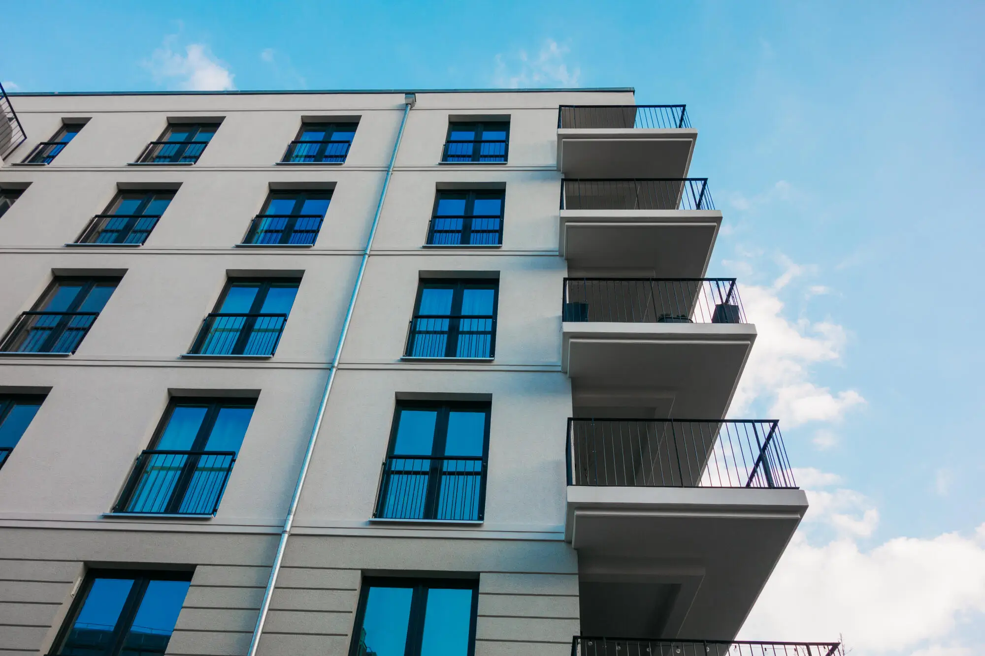 Essential Signs You Need Landlord Rescue Services in Lakeland, FL